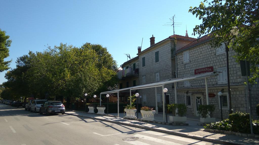 Apartment Fabijanko OldTown Trogir Buitenkant foto