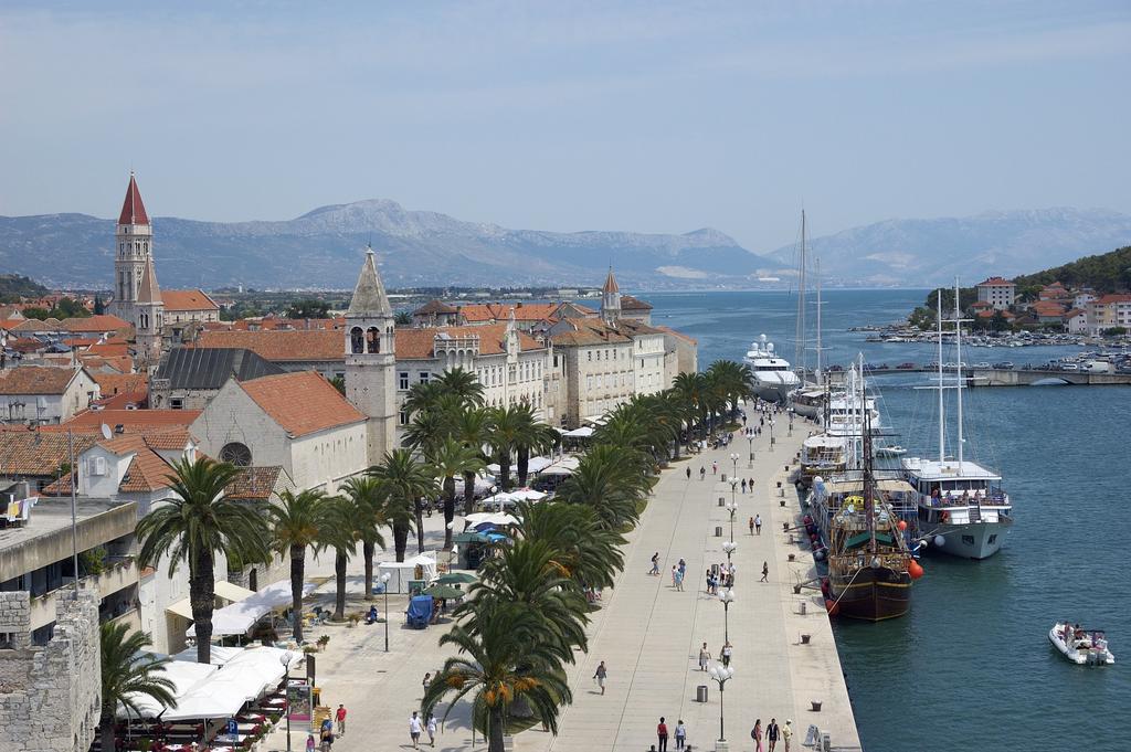 Apartment Fabijanko OldTown Trogir Buitenkant foto